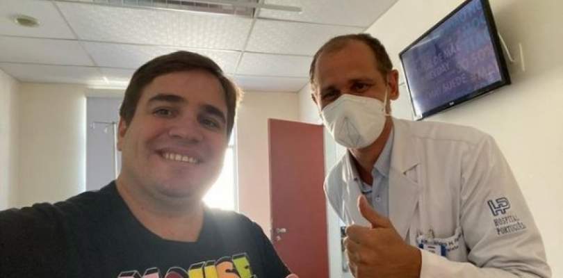 Recuperado da covid, apresentador da TV Bahia recebe alta hospitalar