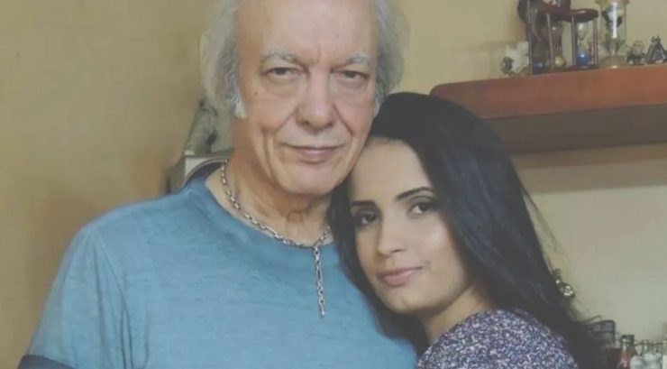 Sem testamento, viúva de Erasmo Carlos vai administrar herança do cantor, diz site