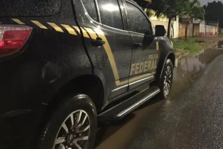 PF cumpre mandados em combate aos crimes de sonegação de impostos e falsidade ideológica em Feira de Santana