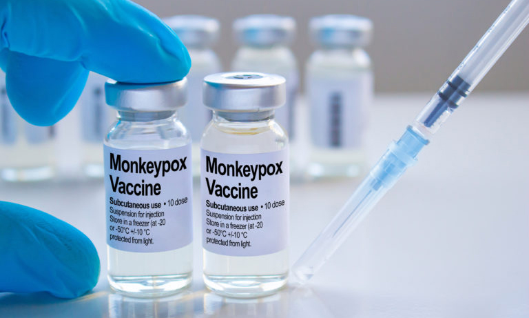 Bahia recebe cerca de 400 doses da vacina contra a Monkeypox