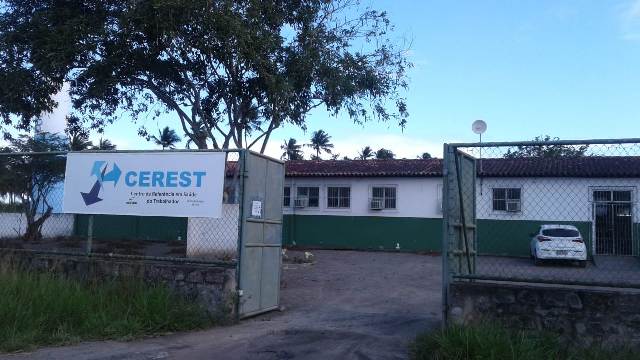 Trabalhadores do CEREST paralisam atividades em Feira
