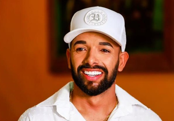 Cantor da banda Unha Pintada anuncia pausa para cuidar da saúde