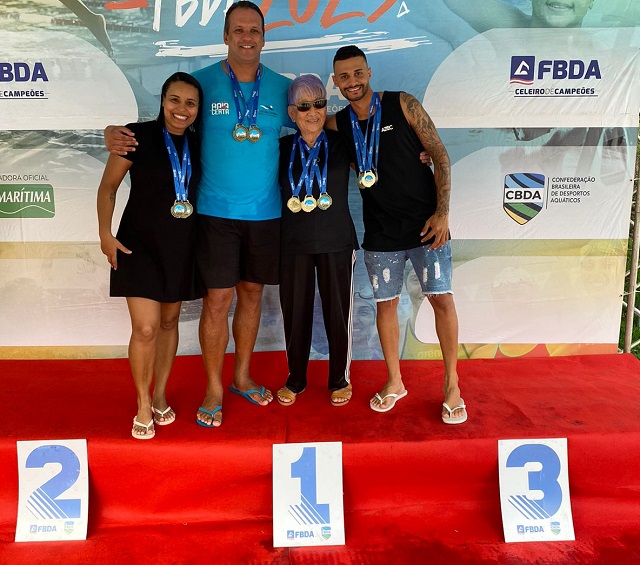 Nadadores feirenses conquistam medalhas no torneio de abertura da Natação Master 2023