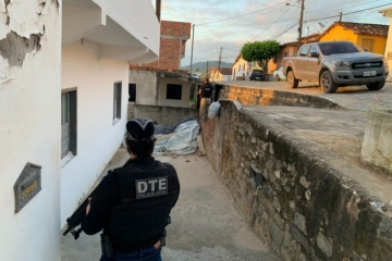 Bahia registra prisão de 33 pessoas por dia, em 2023