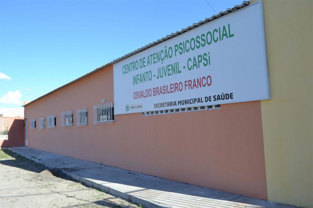 CAPS I suspende atendimento por falta de pagamento de salário; mãe se desespera por não conseguir entregar exames da filha 