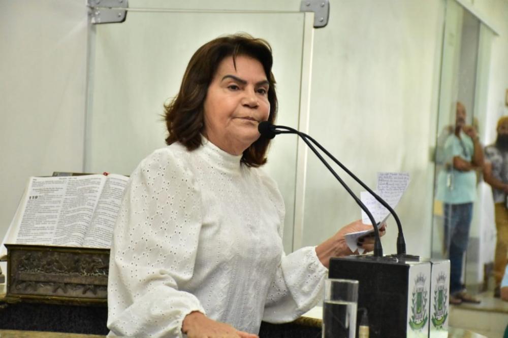 Mulheres e idosos sofrem preconceitos, mas devem lutar por direitos e oportunidades, diz Eremita