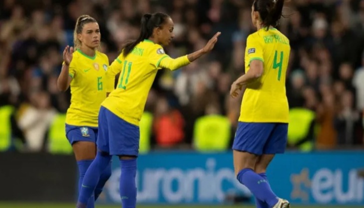 Seleção Brasileira Feminina bate Alemanha por 2 a 1