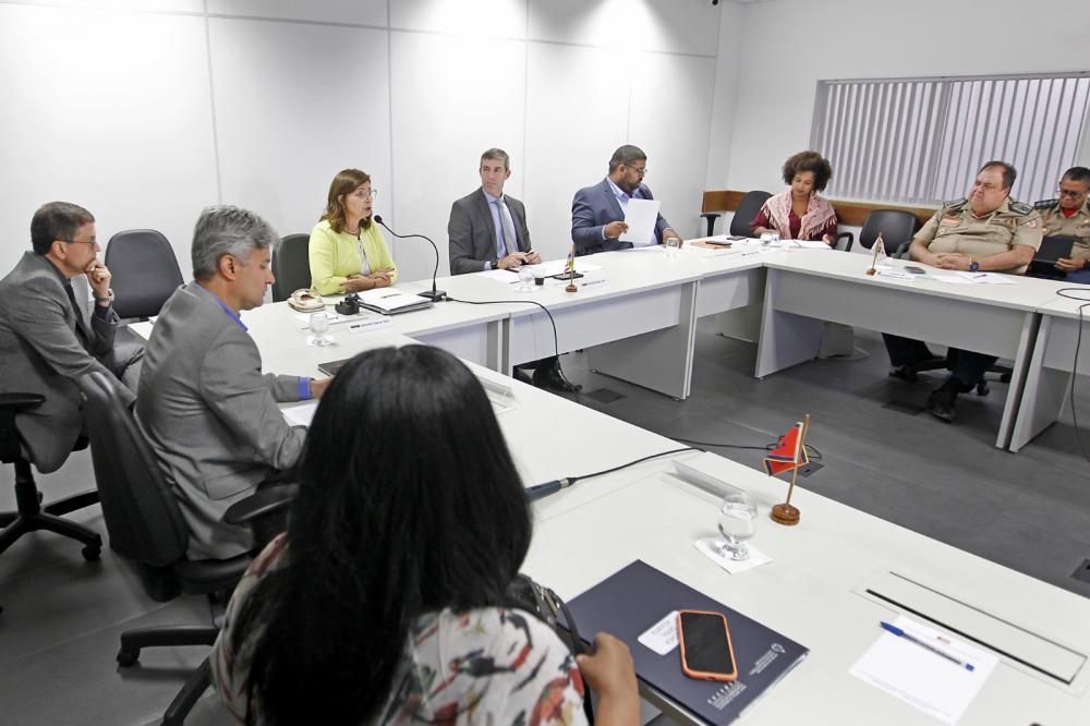 Secretários fazem balanço e discutem ações do Estado contra ameaças e episódios de violência nas escolas