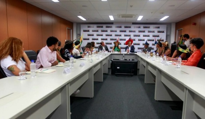 Governador anuncia contratação imediata de 248 professores indígenas para 72 escolas da Bahia