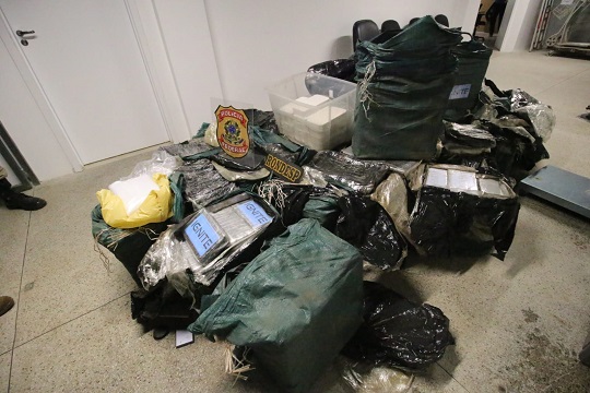 Polícia apreende uma tonelada de cocaína avaliada em R$ 30 milhões