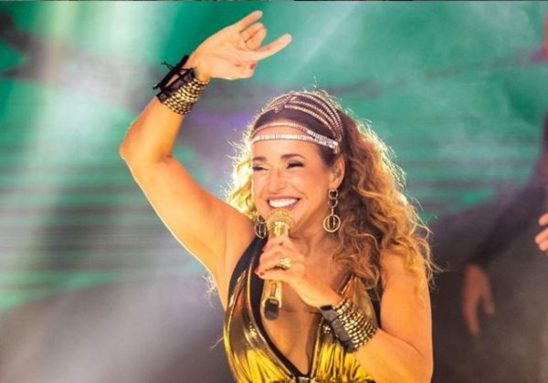 Daniela e Olodum se apresentam no Farol da Barra no Dia do Trabalhador