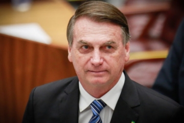 Bolsonaro diz a aliados que quer ser candidato ao Senado em 2026