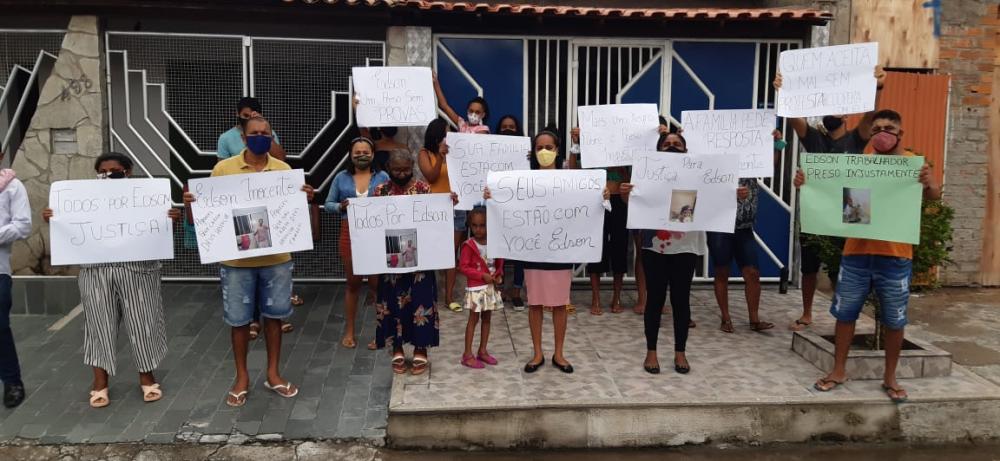 Manifestação pede soltura de acusado de homicídio em Feira