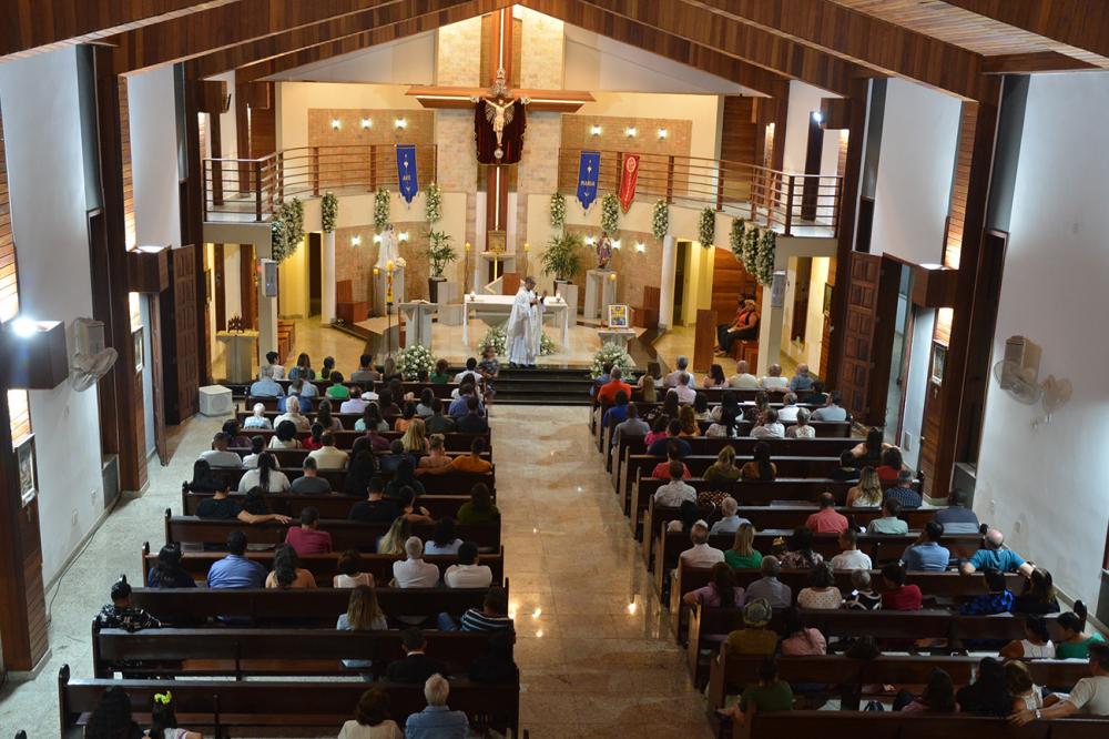 voltar História de vida pessoal e profissional de Ildes Ferreira é marcada em livro