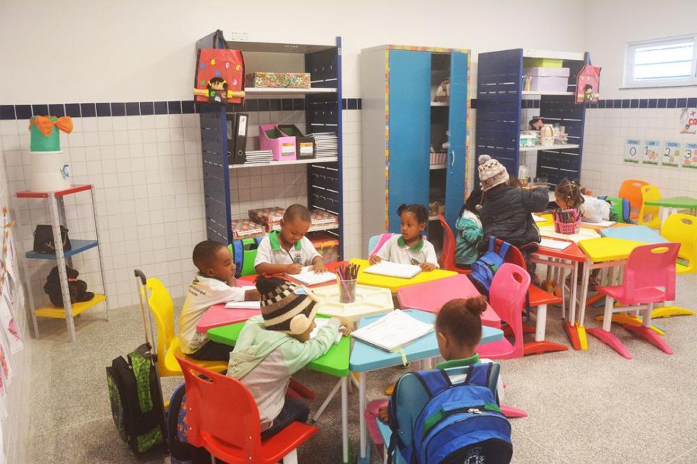 Inaugurada nova escola infantil no bairro Campo do Gado Novo