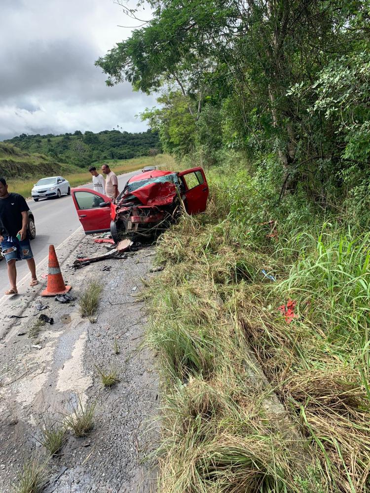Acidente na Br-101 deixam três pessoas mortas 