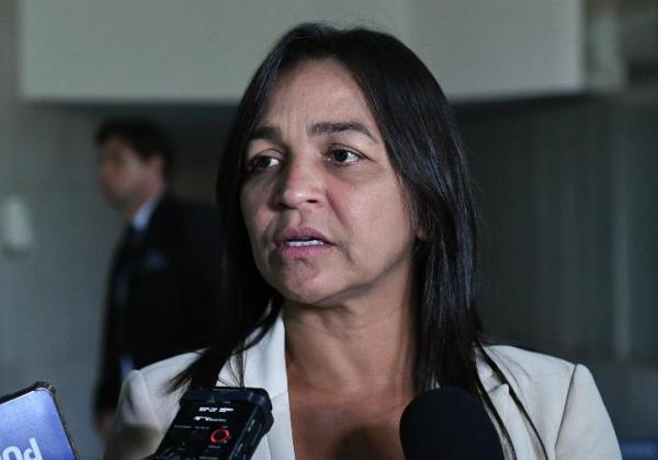 Quem mentir na CPMI do 8 de janeiro pode ser preso, diz relatora