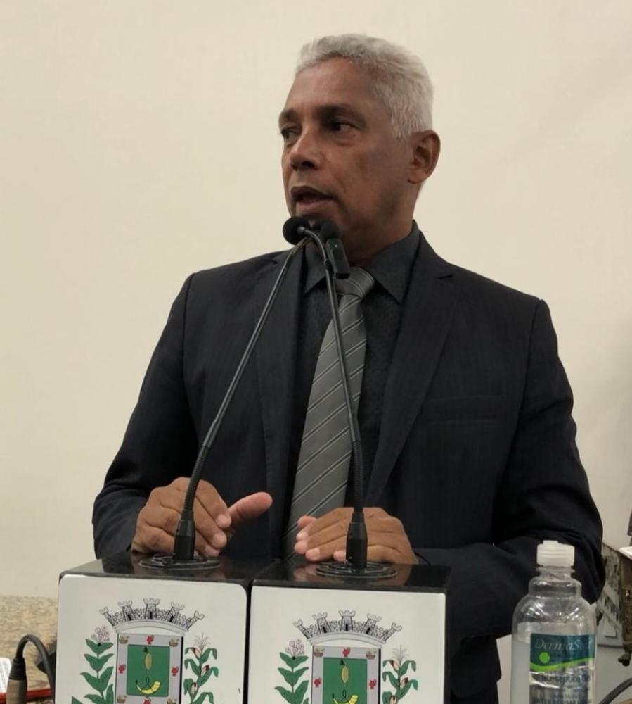 Vereador denuncia estado de abandono do Jóia da Princesa