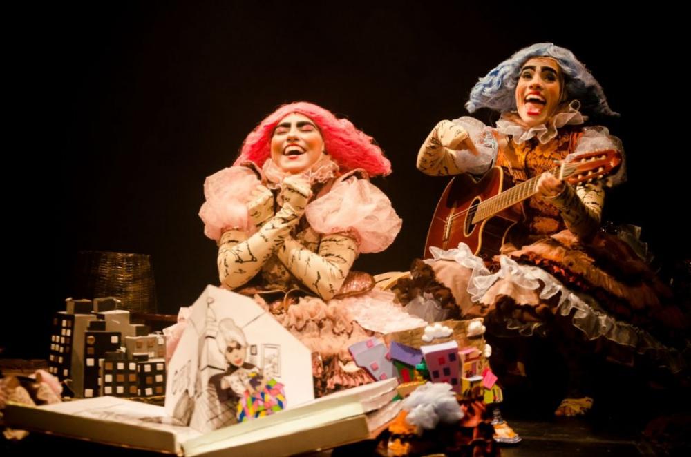 Diversão em Cena abre temporada 2023 em Feira de Santana com 'Histórias do Mundão'