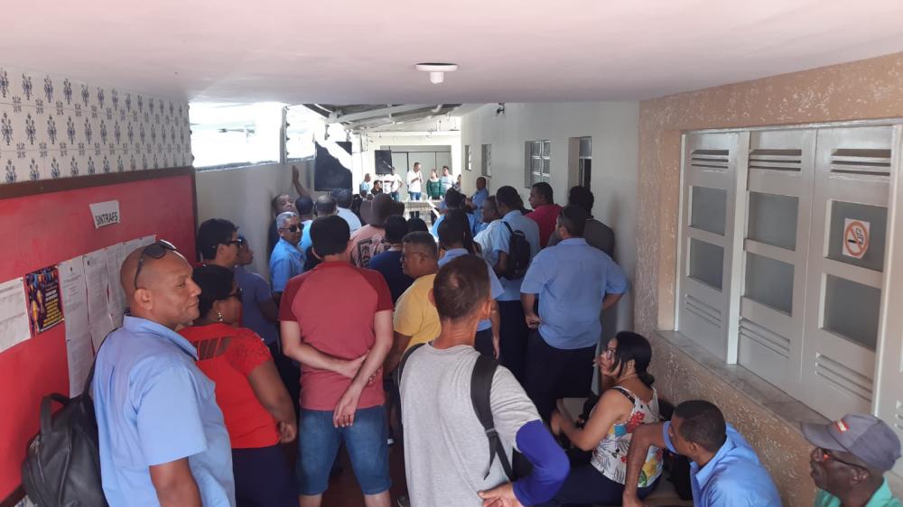 Rodoviários podem entrar em greve por tempo indeterminado em Feira de Santana dia 16.