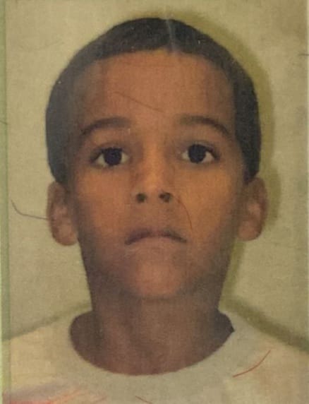 Adolescente é perseguido por desconhecidos e morto a tiros no Feira X