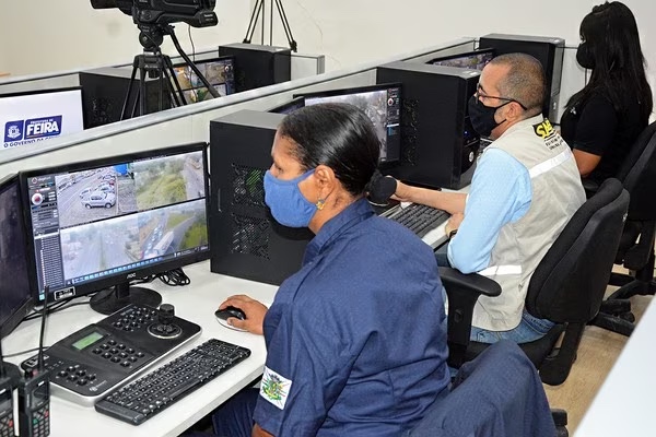 Imagens do videomonitoramento auxiliam na busca por suspeito do furto de sanfona 