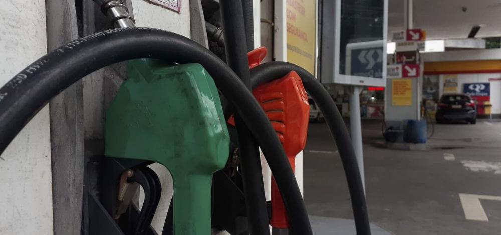 Petrobras reduz preço da gasolina para distribuidoras