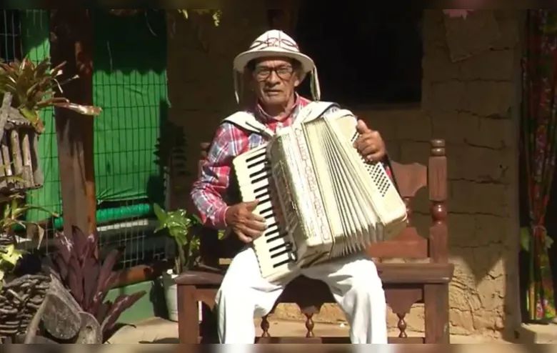 Após recuperar sanfona Baio comemora “Meu coração ficou mais leve”