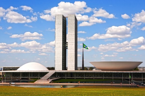 Com quase 400 mil mortos no país, Senado instala nesta terça CPI da Covid para investigar o governo