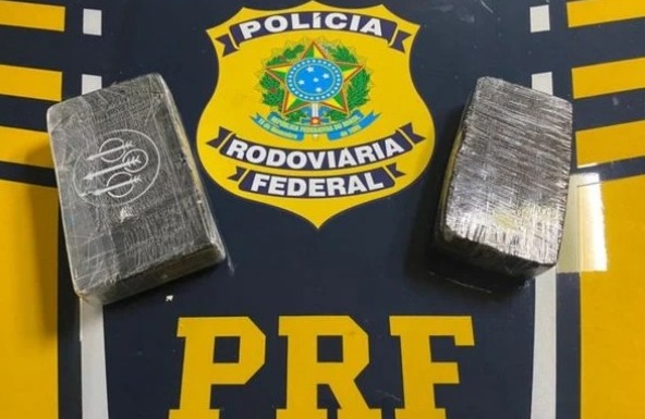 Paulista é presa com drogas dentro de ônibus de viagem na Bahia