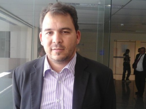 Prefeitura de Feira vence mais uma queda de braço com a APLB