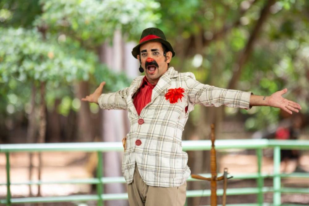 Diversão em Cena apresenta espetáculo “Piruá de Circo” neste sábado em Feira