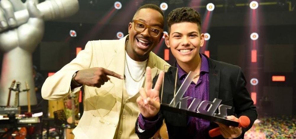 Baiano de Senhor do Bonfim vence The Voice Kids; multidão se reúne para celebrar