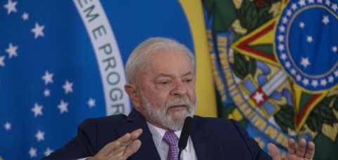 Governo Lula encerra programa de escolas cívico-militares