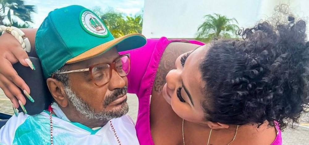 Arlindo Cruz está internado com quadro de pneumonia 