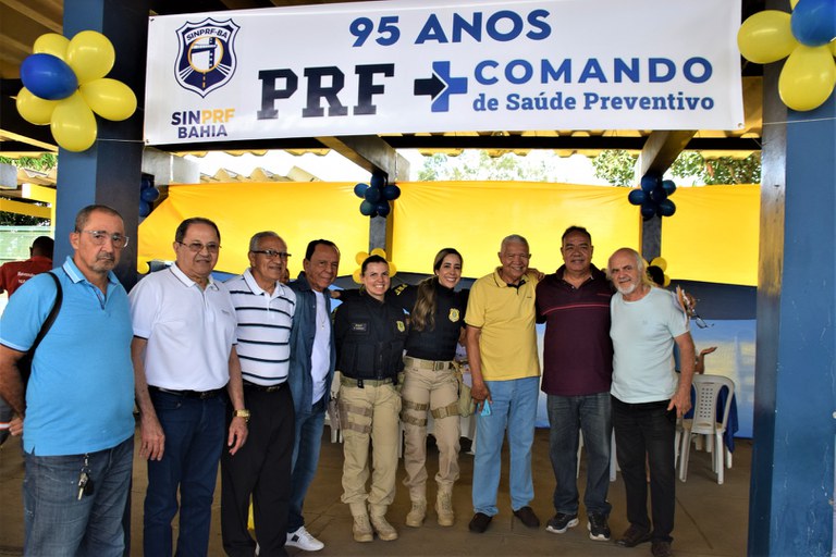 PRF celebra 95 anos oferecendo serviços aos motoristas das rodovias