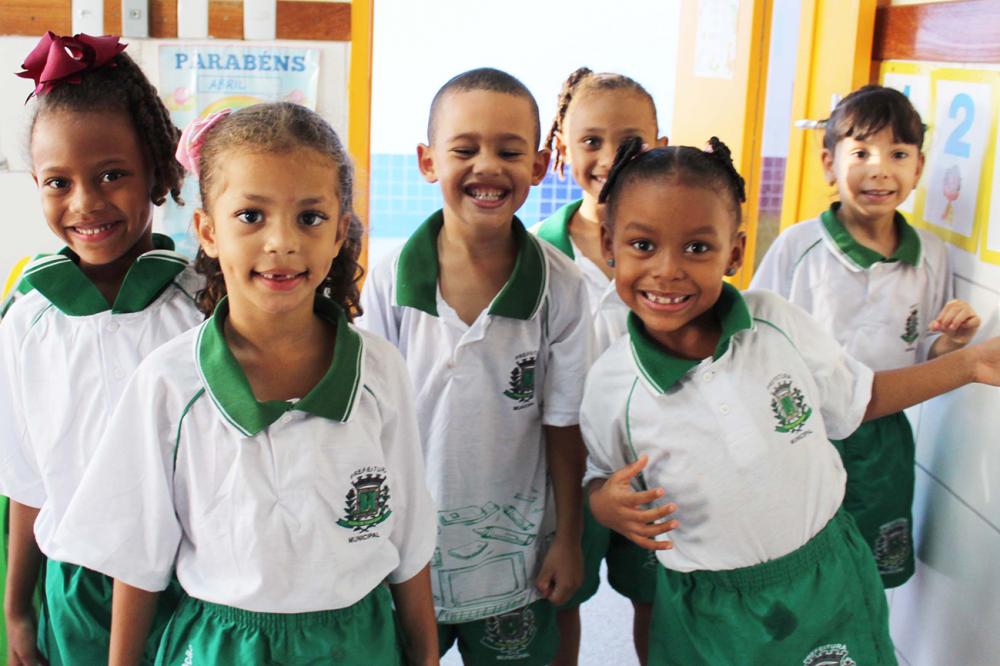 Licitação para aquisição de fardamento para 55 mil estudantes acontece no início de agosto