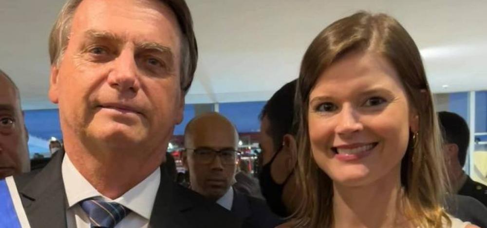 Bolsonaro pede a Tarcísio cargo em agência nos EUA para mãe de sua neta