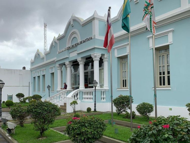 Câmara ainda não votou projeto que propõe aumento de salário dos servidores municipais 