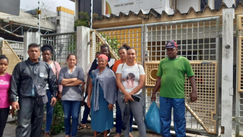 Pessoas que trabalharam na Micareta de Feira cobram pagamento 