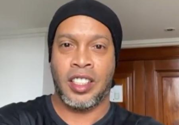 Ronaldinho pede ao STF que não o obrigue a comparecer à CPI nesta terça