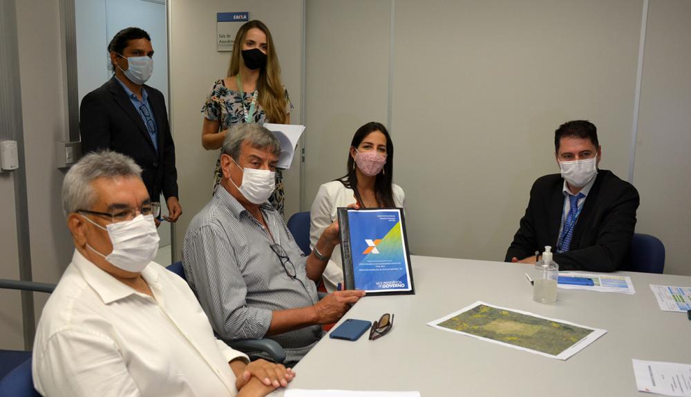 Colbert trata de assessoria técnica com a Caixa para viabilizar Zona Azul