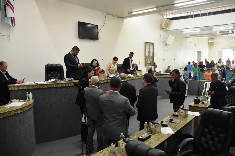 Vereadores discutem pedido de empréstimo para Prefeitura de Feira 