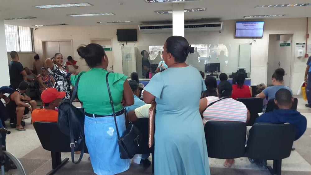 Pacientes denunciam demora no atendimento na UPA Estadual de Feira de Santana