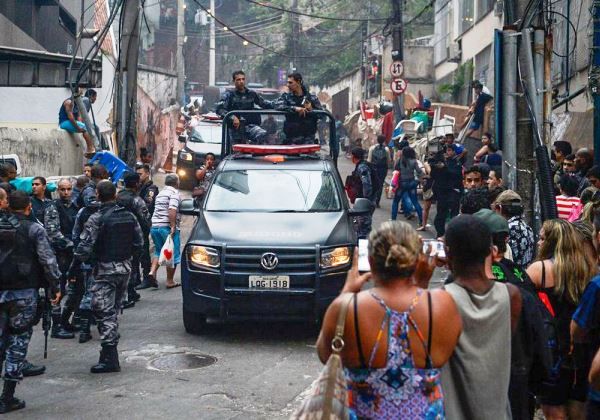 Ações policiais em favelas causam prejuízo de R$ 14 milhões por ano