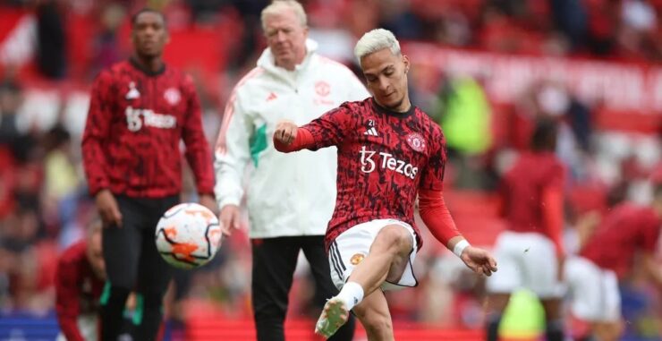 Acusado de agressão, Antony, do Manchester United, irá à polícia inglesa