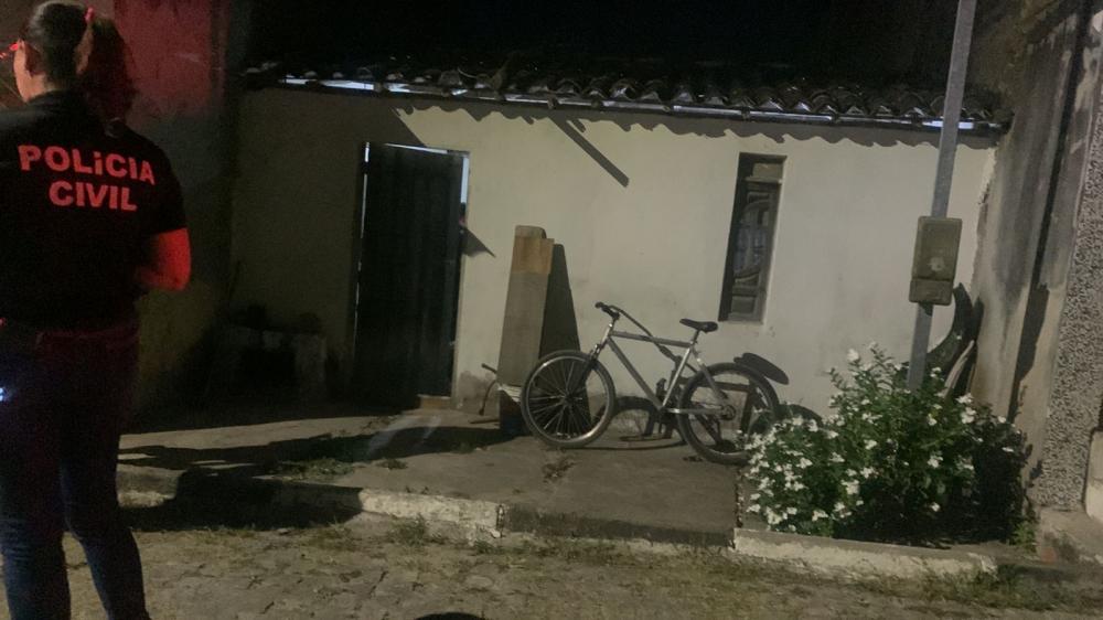 Carroceiro é morto dentro de casa em Jaíba