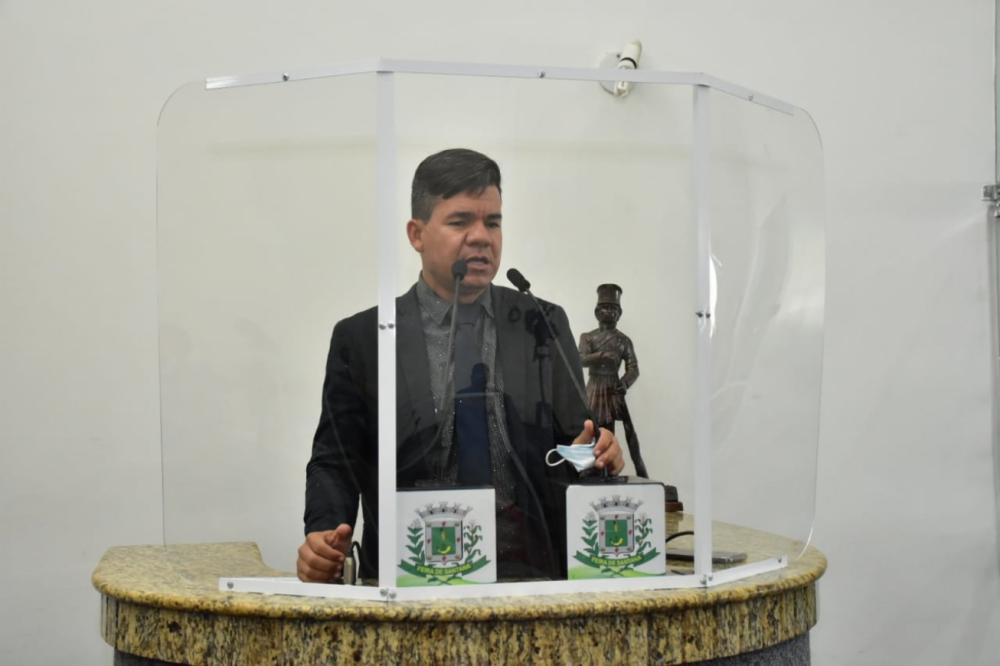 Trabalhei por 12 anos em unidade de saúde e vi o quanto os enfermeiros se dedicam e, muitas vezes, não são valorizados, afirma Pedro Cícero