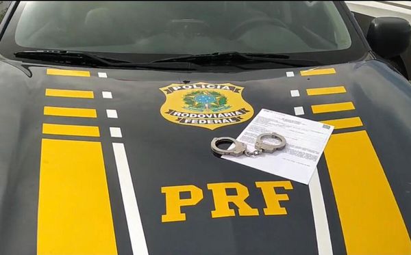 Motociclista é preso na BR-324 por não pagar pensão alimentícia