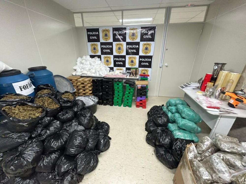 Polícia Civil desarticula laboratório de drogas dentro de hotel em Salvador
